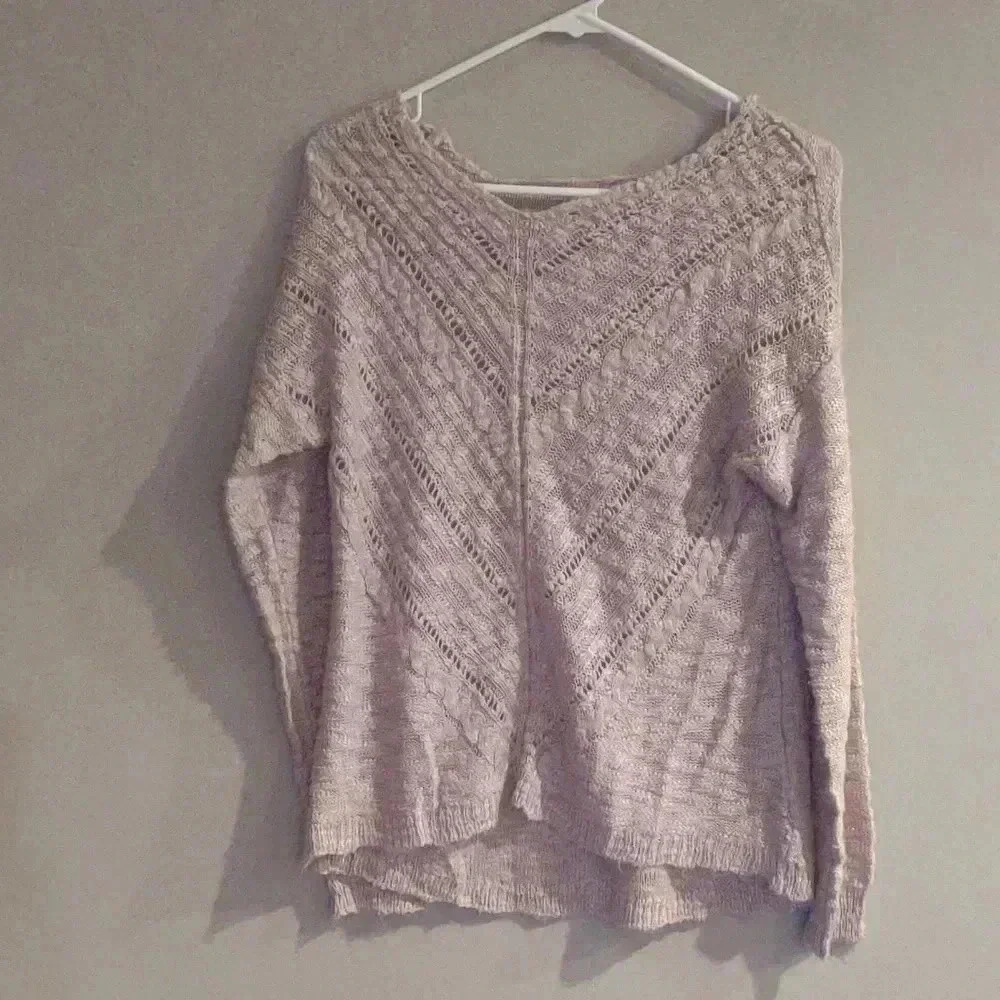Cloud chaser women's small lavender thin knit sweater